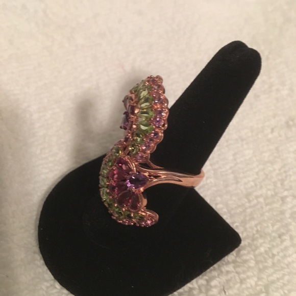 Ring - Picture 2 of 3